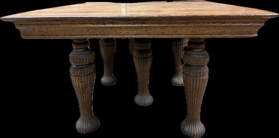 Gorgeous Eastlake Victorian Quarter Sawn Oak 5 Fluted Legs