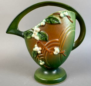 Roseville Pottery Green Snowberry Basket 1BK-8