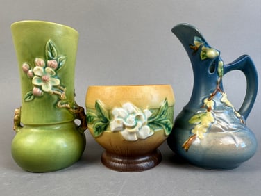 Roseville Pottery Lot Apple Blossom Gardenia Snowberry