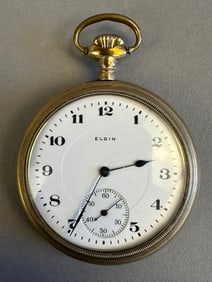 Antique Elgin 17 Jewels Mens Pocket Watch Gold Case
