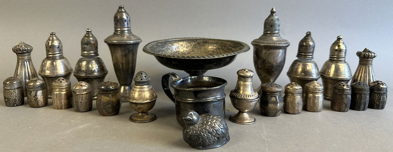 24 Piece Antique Sterling Silver Lot 742 Grams (1 of 19)