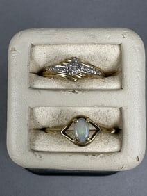 Vintage Pair 10K Yellow Gold Ladies Rings 2.7 Grams