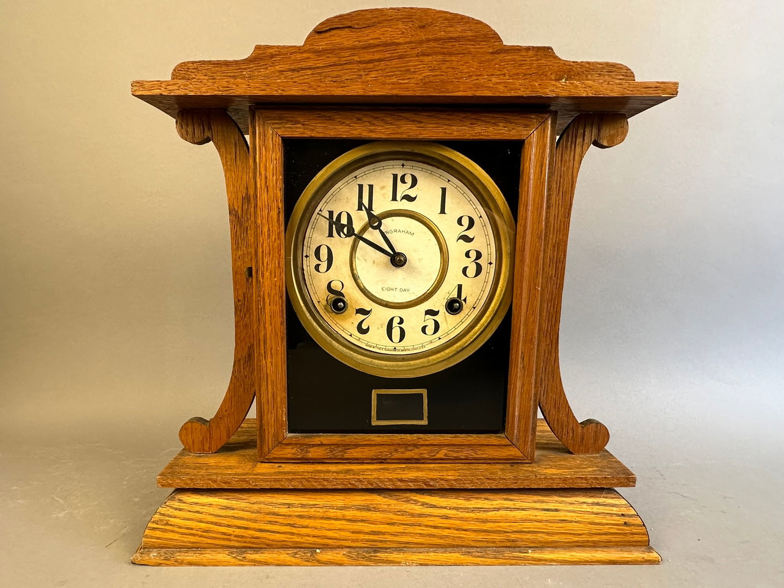 Antique Ingraham Eight Day Oak Mantel Clock (1 of 12)