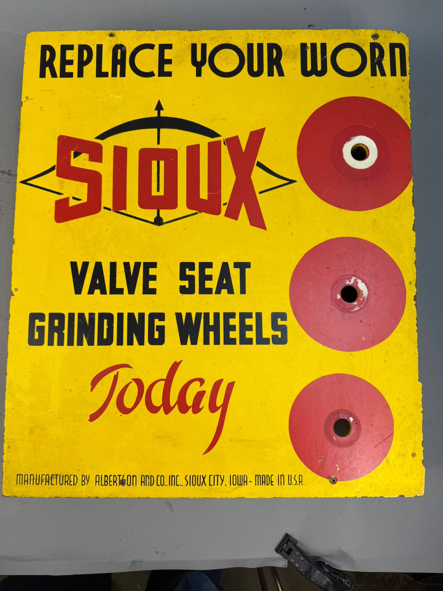 1940s Sioux Valve Seat Advertising Store Display (1 of 12)