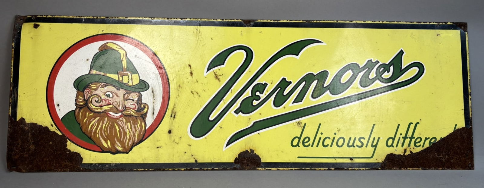 1950s Vernors Ginger Ale Soda Painted Metal Sign (1 of 9)