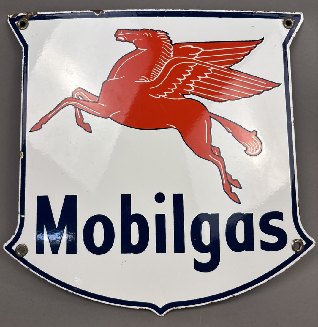 Original 40s-50s Mobilgas Pegasus SSP Pump Plate Sign: Great original mobil pump plate. A few chips and wear spots as shown. Roughly 12" wide x 11.75" tall.