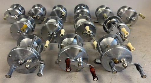 13 40s 50s Bronson Bait Casting Fishing Reels