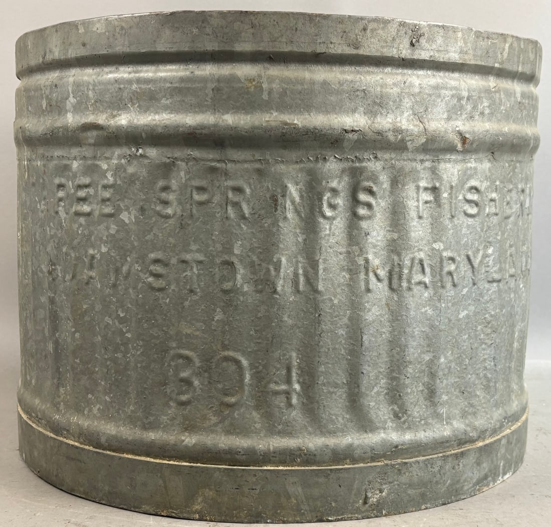 Large Three Springs Fishery Galvanized Minnow Bucket (1 of 9)