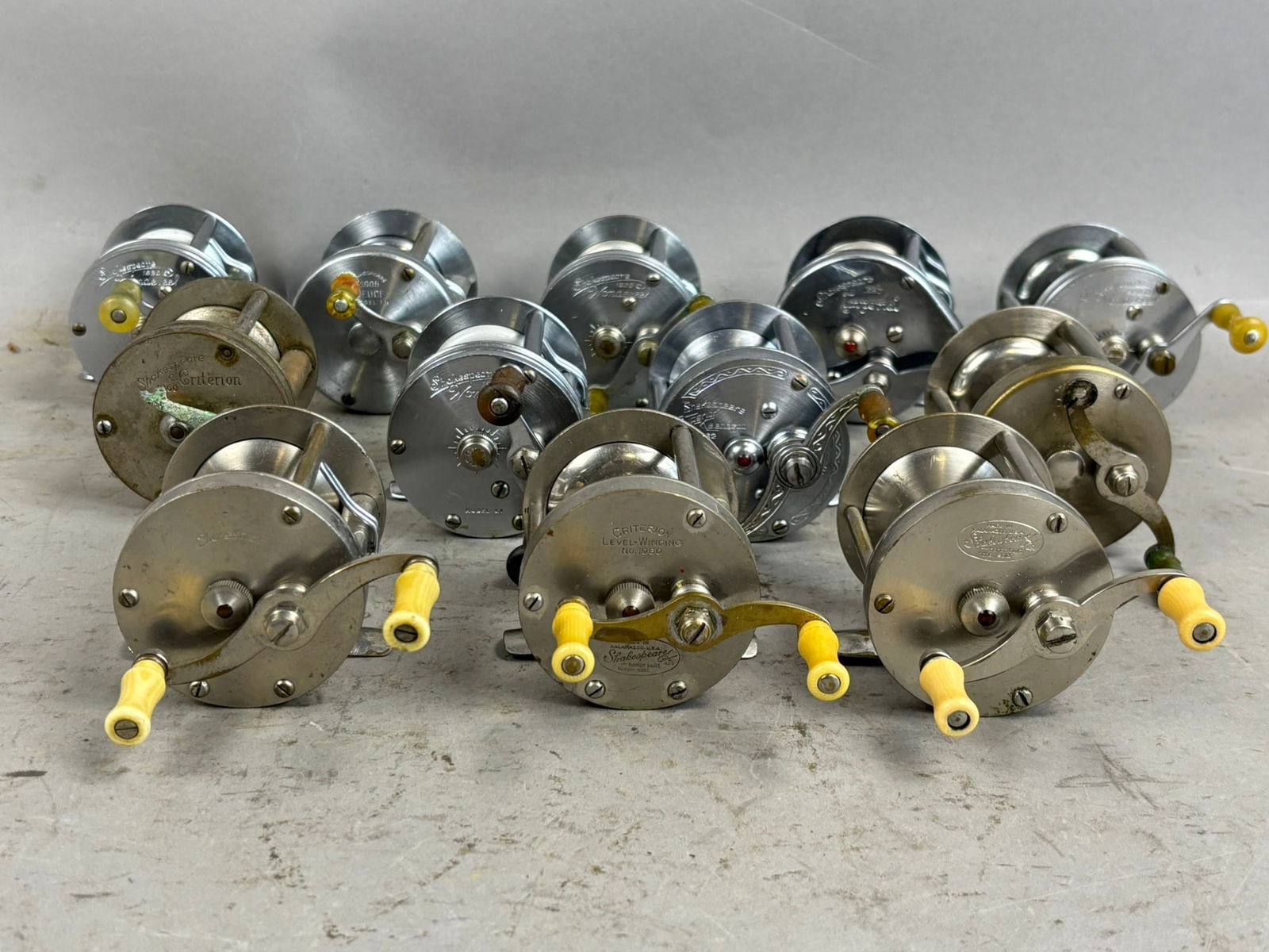 12 40s 50s Shakespeare Bait Casting Fishing Reels (1 of 11)