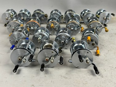 19 40s 50s Wards Bait Casting Fishing Reels