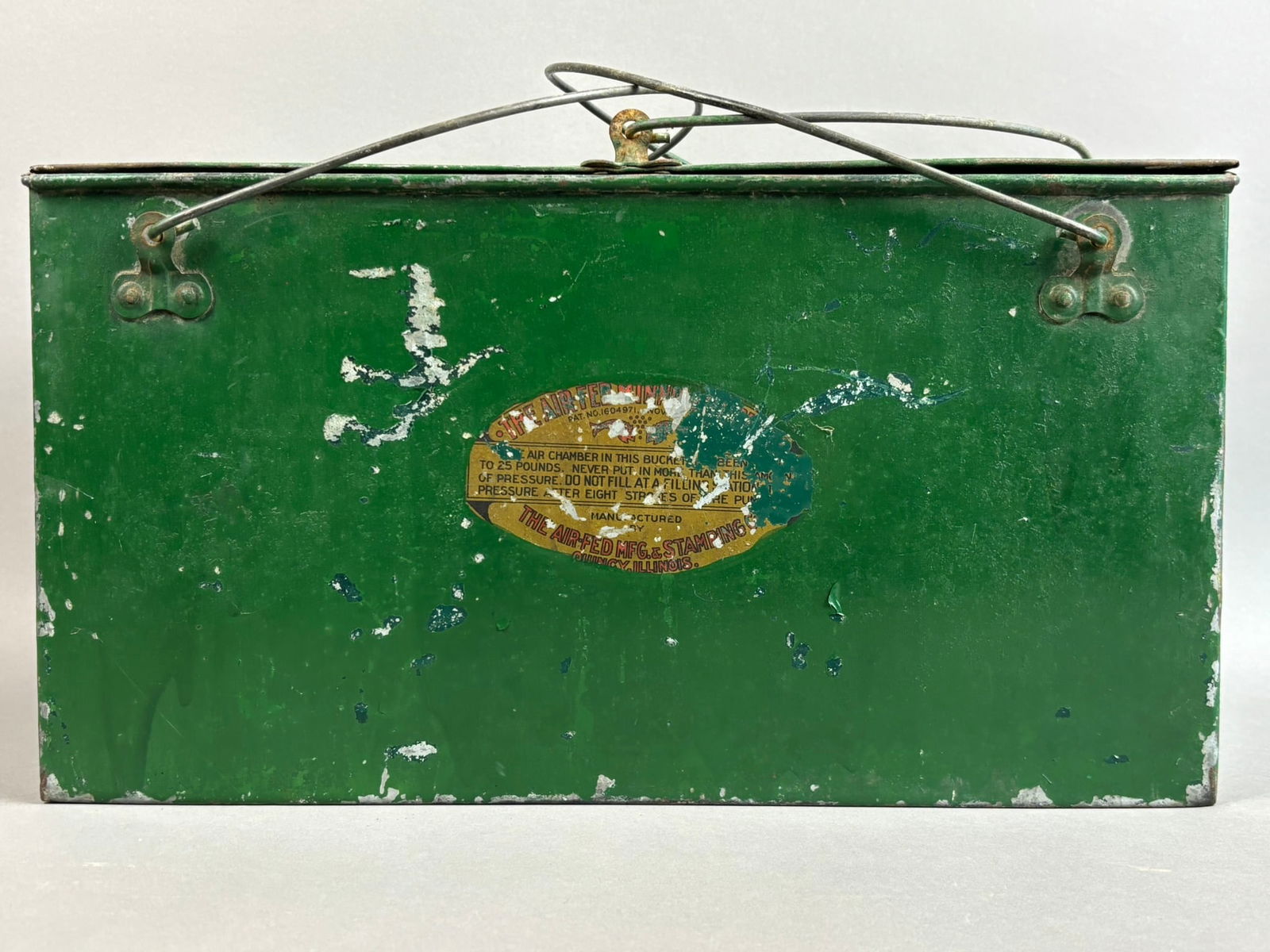 Antique Air Fed galvanized Minnow Bucket Quincy Green (1 of 9)