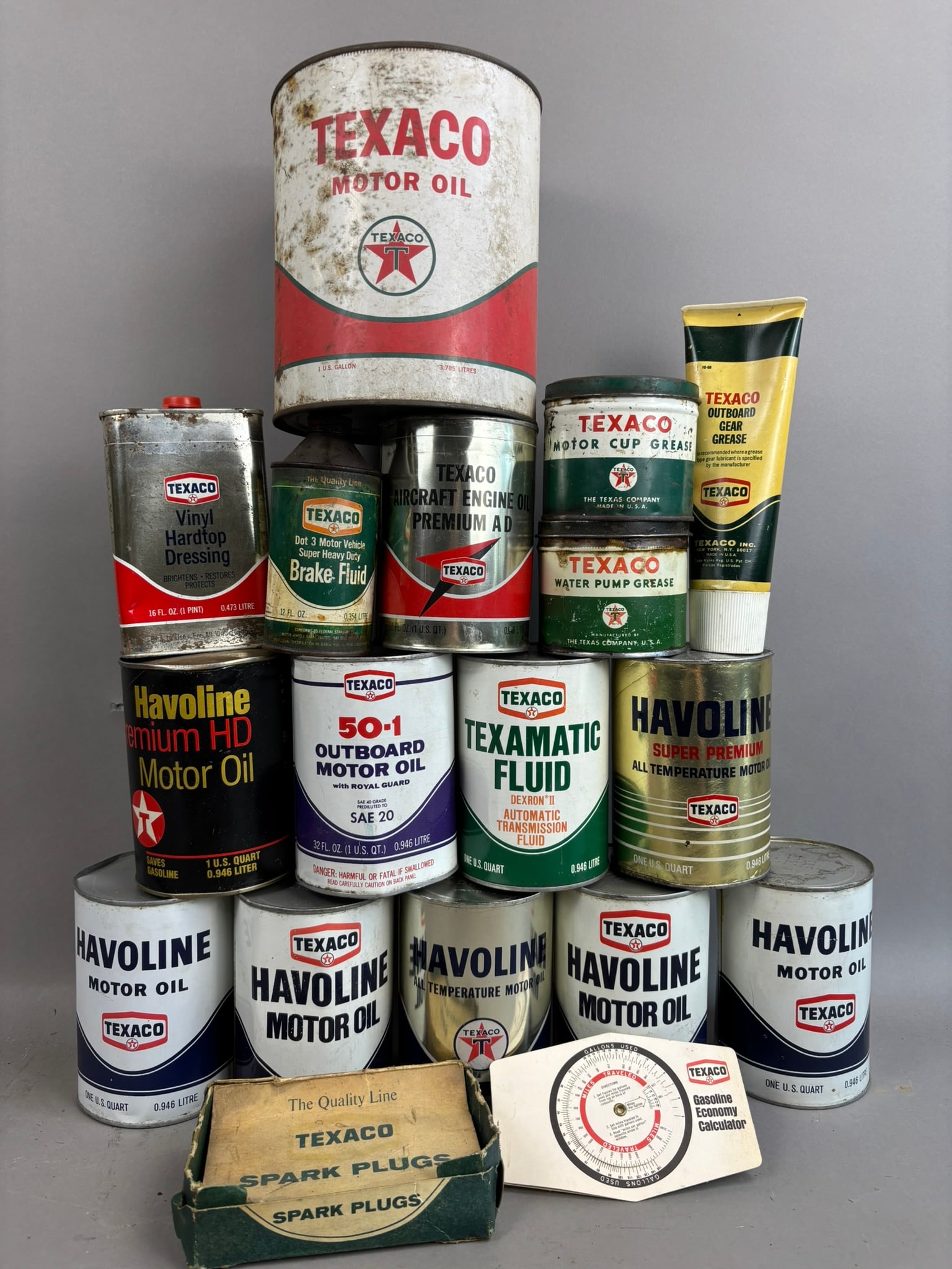 18 Vintage Texaco Motor Oil Quart Can Spark Plug (1 of 15)