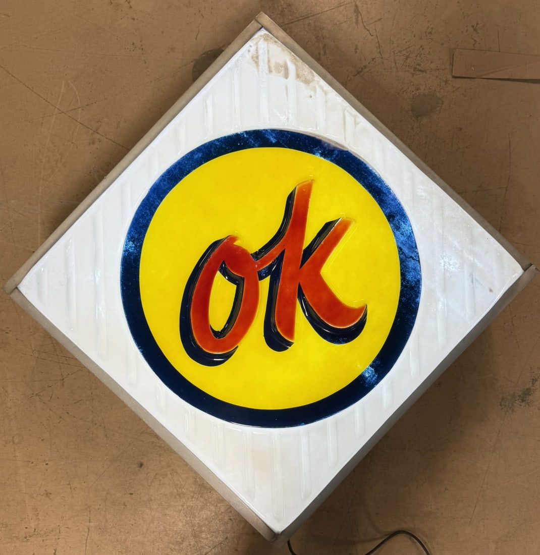 Chevrolet OK Used Cars Plastic Lighted Dealer Sign (1 of 14)