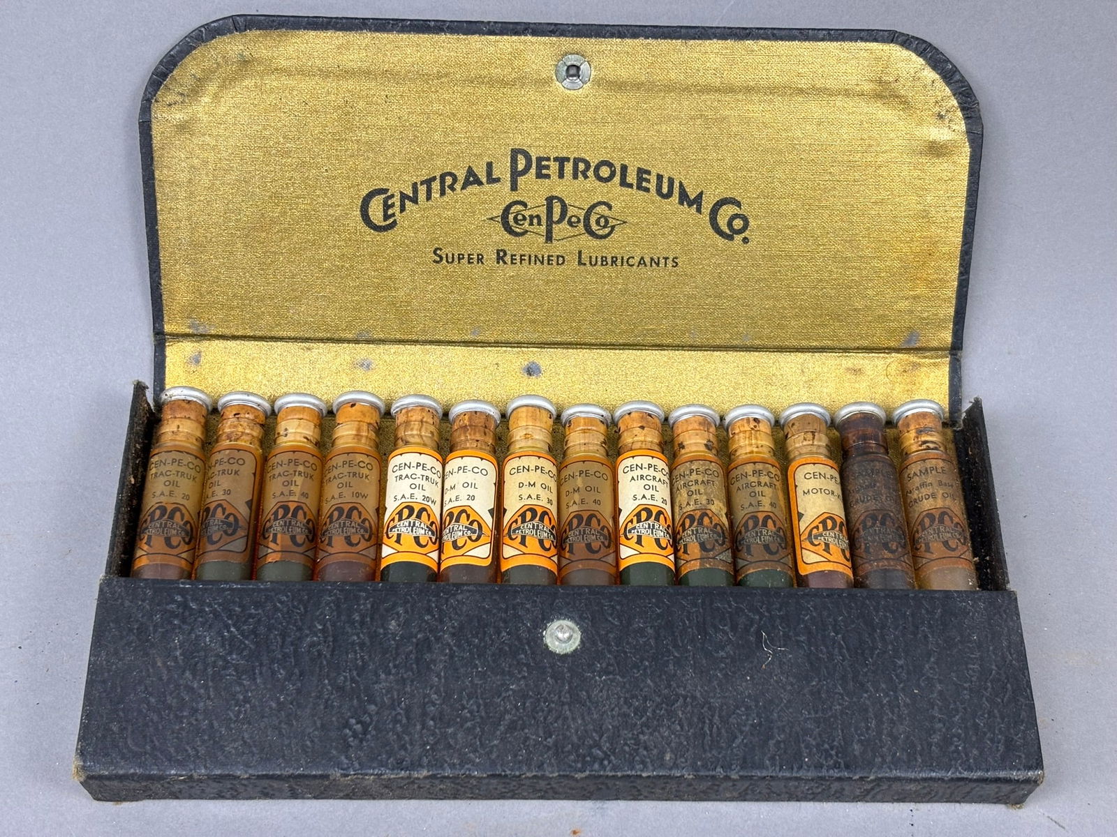 Early CenPeCo Motor Oil Sample Bottle Set Case #2 (1 of 8)