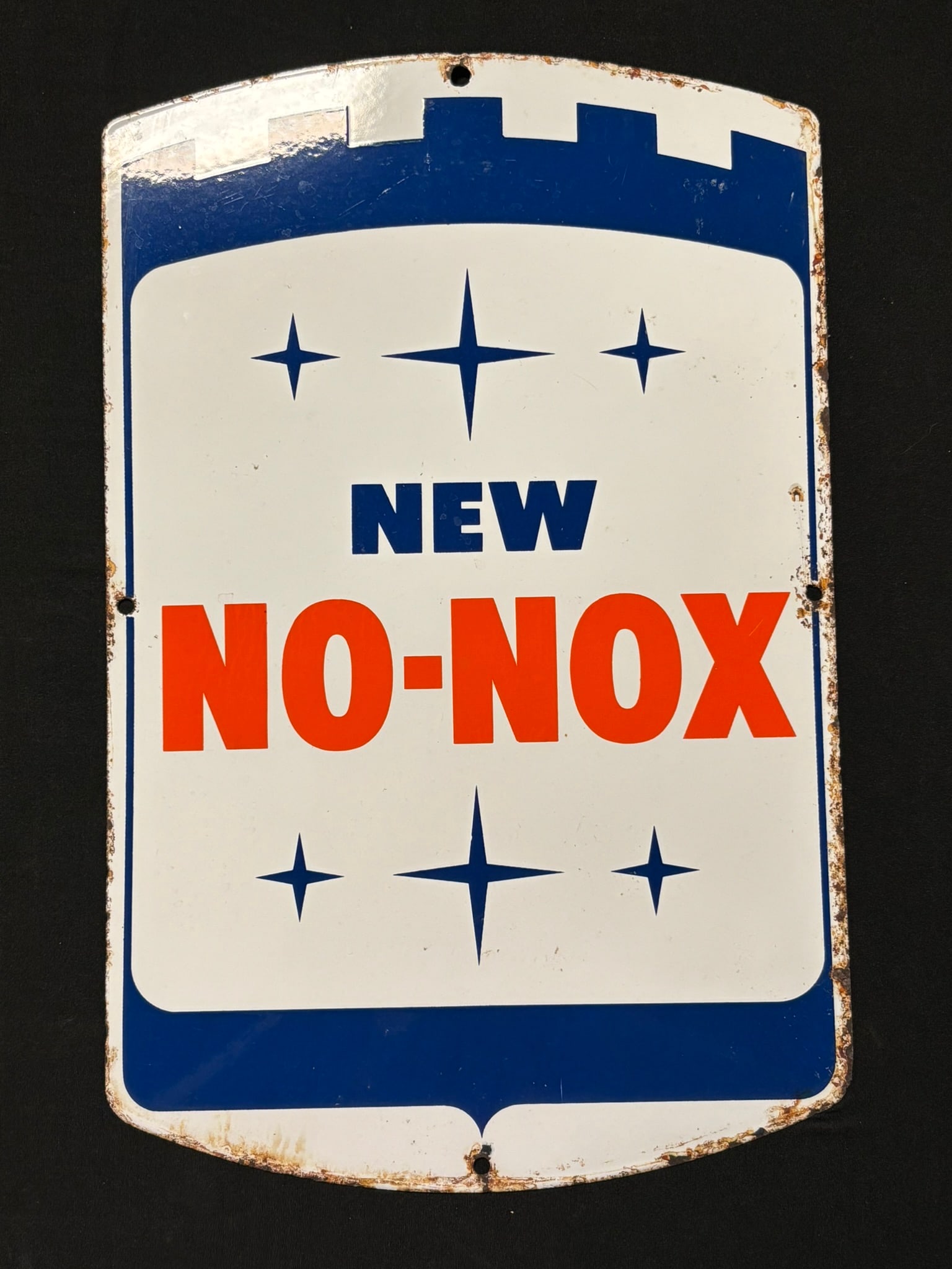 Gulf New No Nox Gas Pump Plate SSP Sign Motor Oil: This lot features an original single sided porcelain gas pump plate sign for Gulf New No Nox. Please review all pictures for best description and measurements.