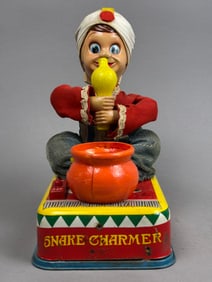 Marx Linemar Snake Charmer Tin Battery OP Toy