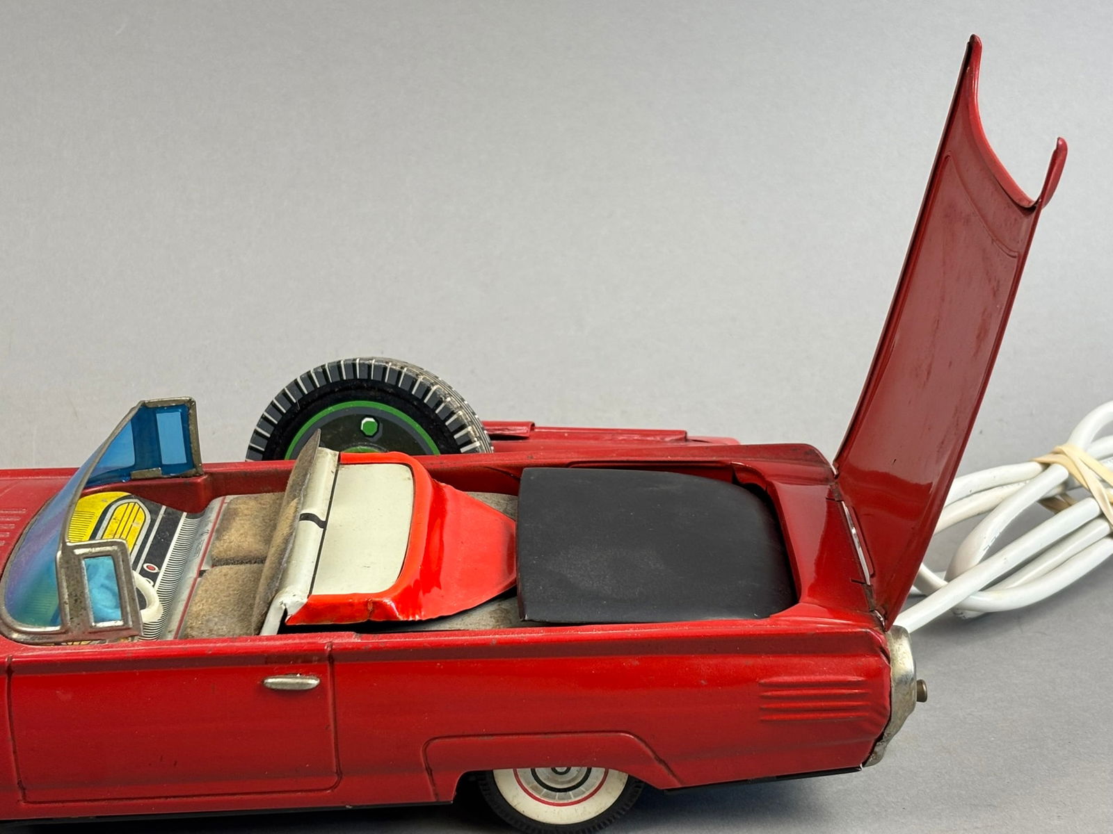 Cragstan Ford Thunderbird Conv Tin Battery OP Toy (1 of 16)