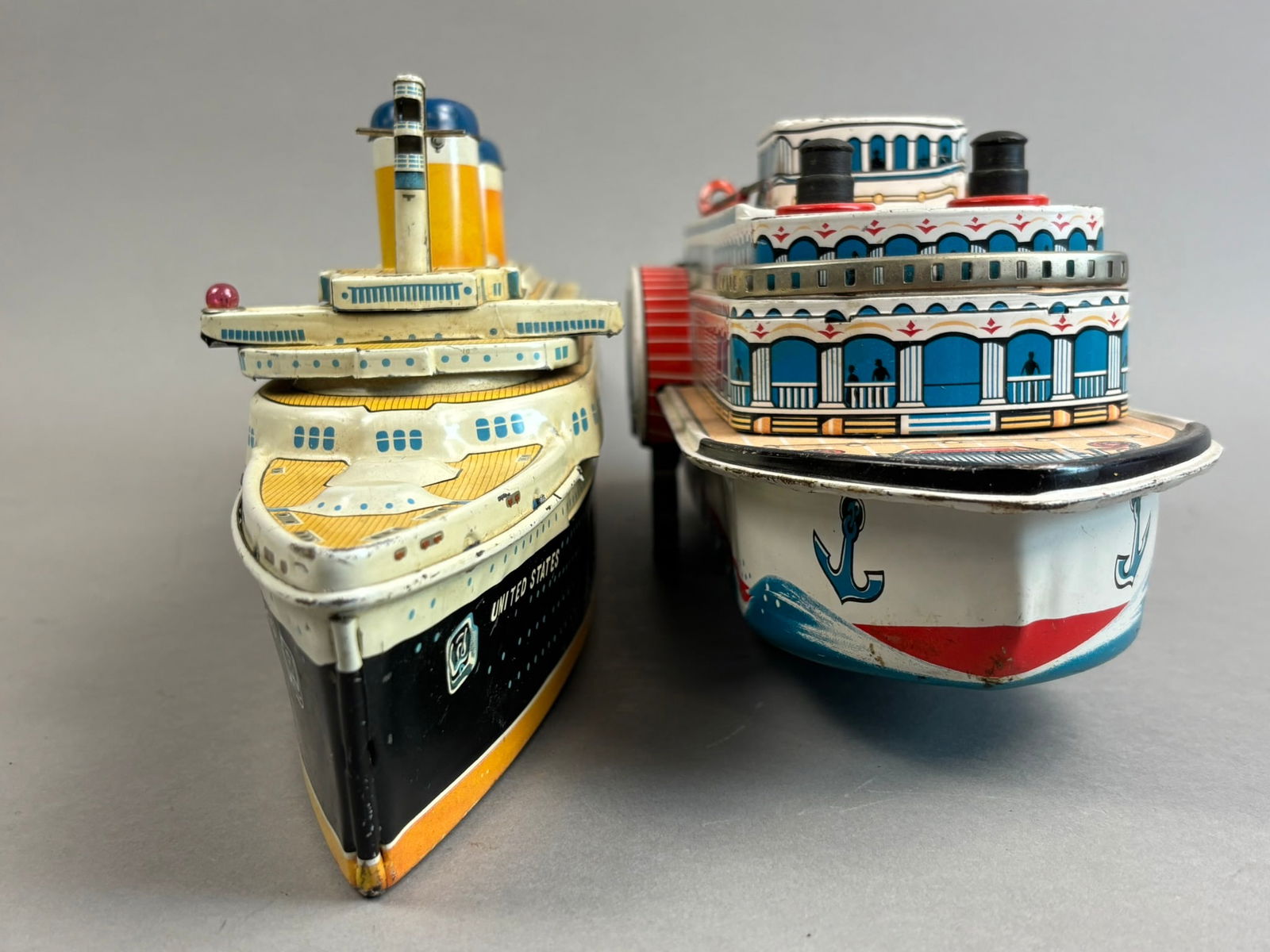 2 Yonezawa Tin Battery OP Steamboat Cruise Ship Toy (1 of 13)