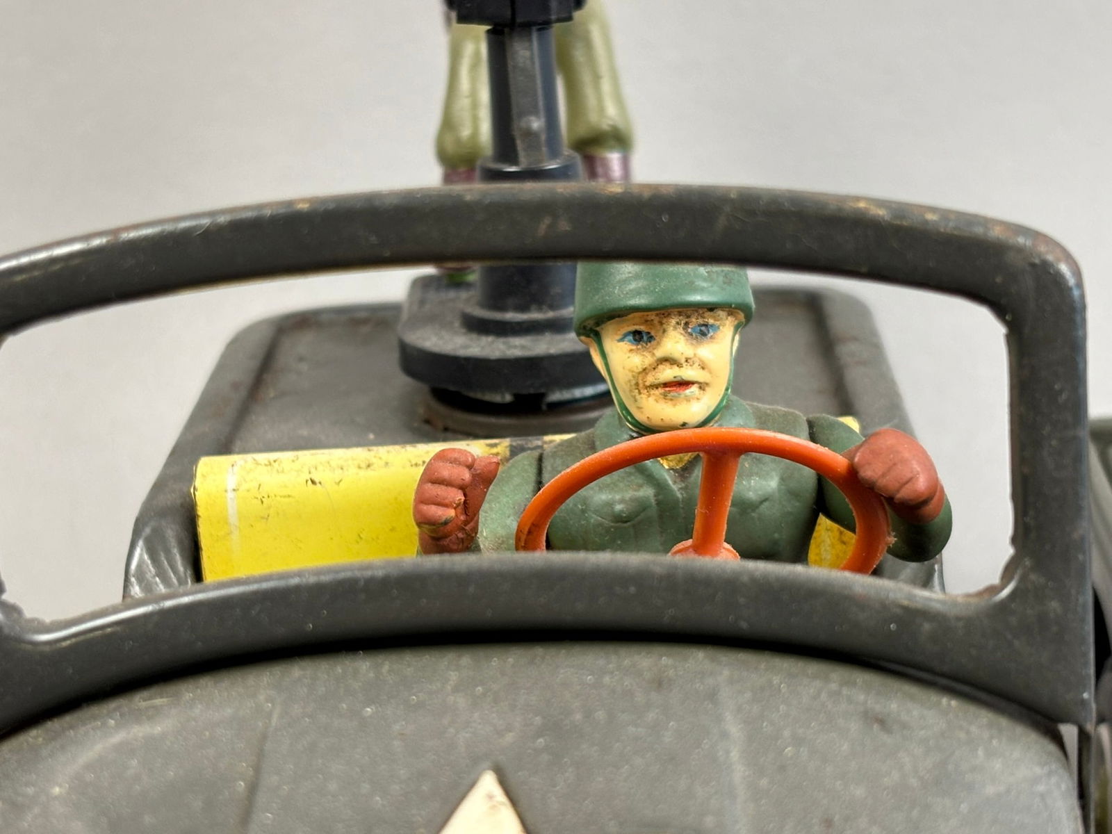 2 Japanese Tin Battery OP US Army Jeep 6607 Toys (1 of 13)