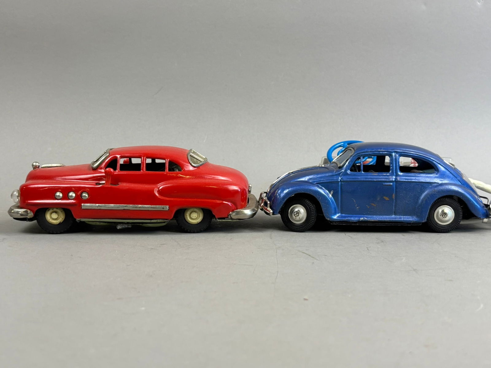 2 Mizuno Bandai Tin Battery OP VW Buick Electromobile (1 of 16)