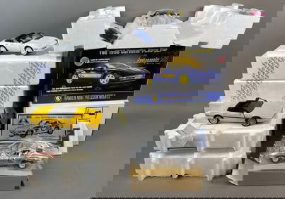 4 NOS Franklin Mint Chev Corvette Die Cast Cars