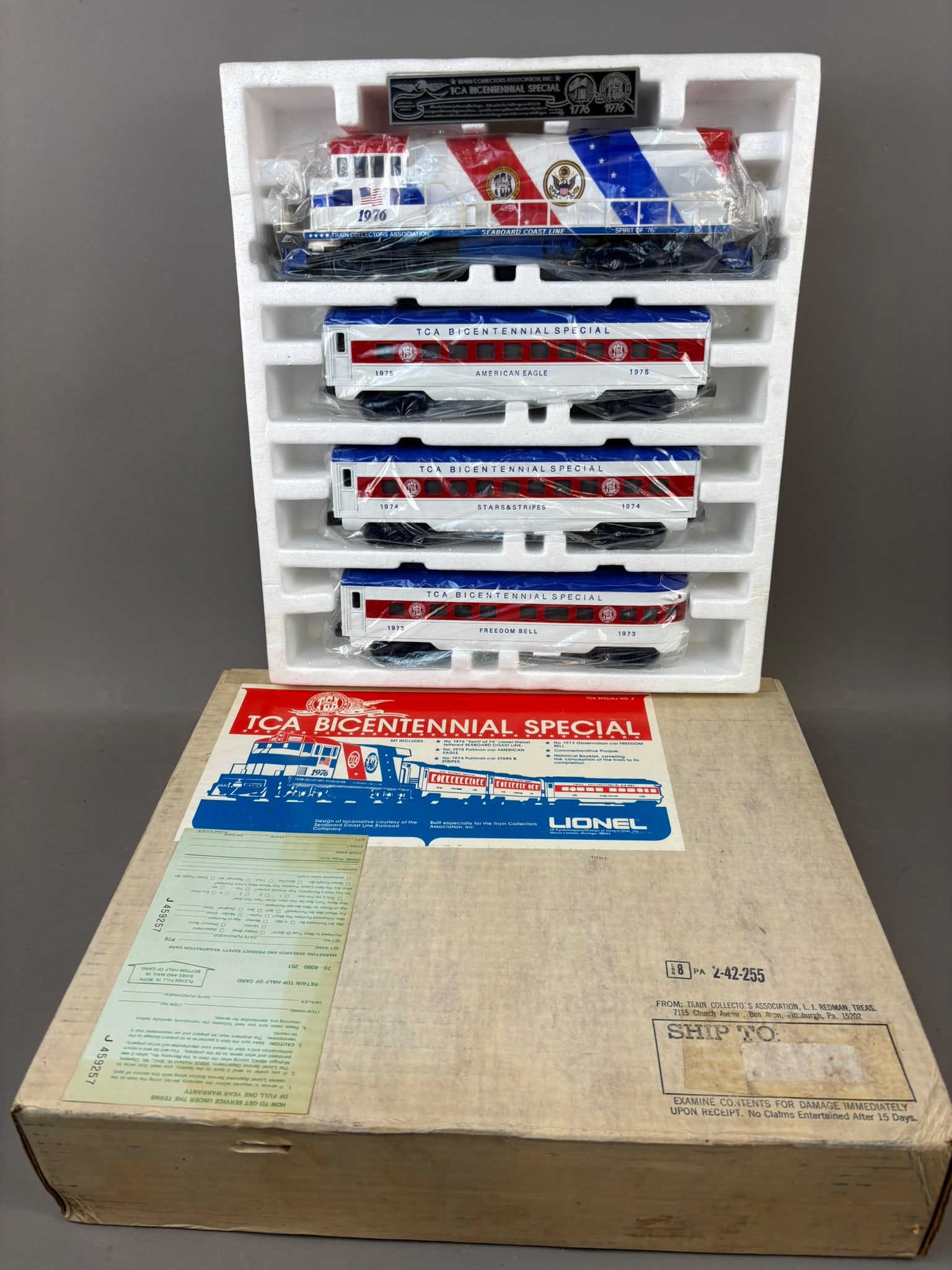 NOS Lionel TCA Bicentennial Special 2 Train Set (1 of 15)