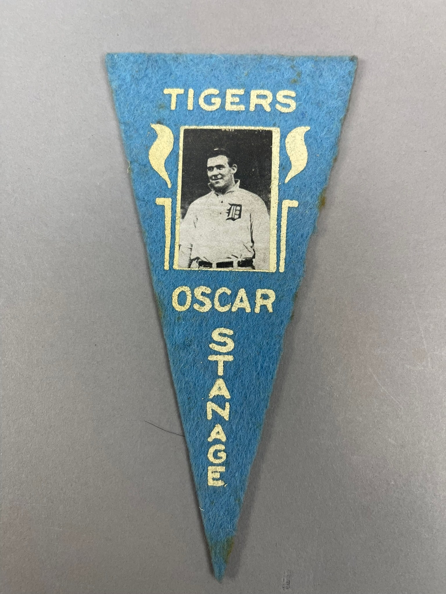1916 Ferguson Bakery BF2 Oscar Strange Mini Felt Pennant Detroit Tigers: Rare Mini felt photo pennant, very good condition for age. Shows some soiling from storage. Measures roughly 5.5" x 3".
