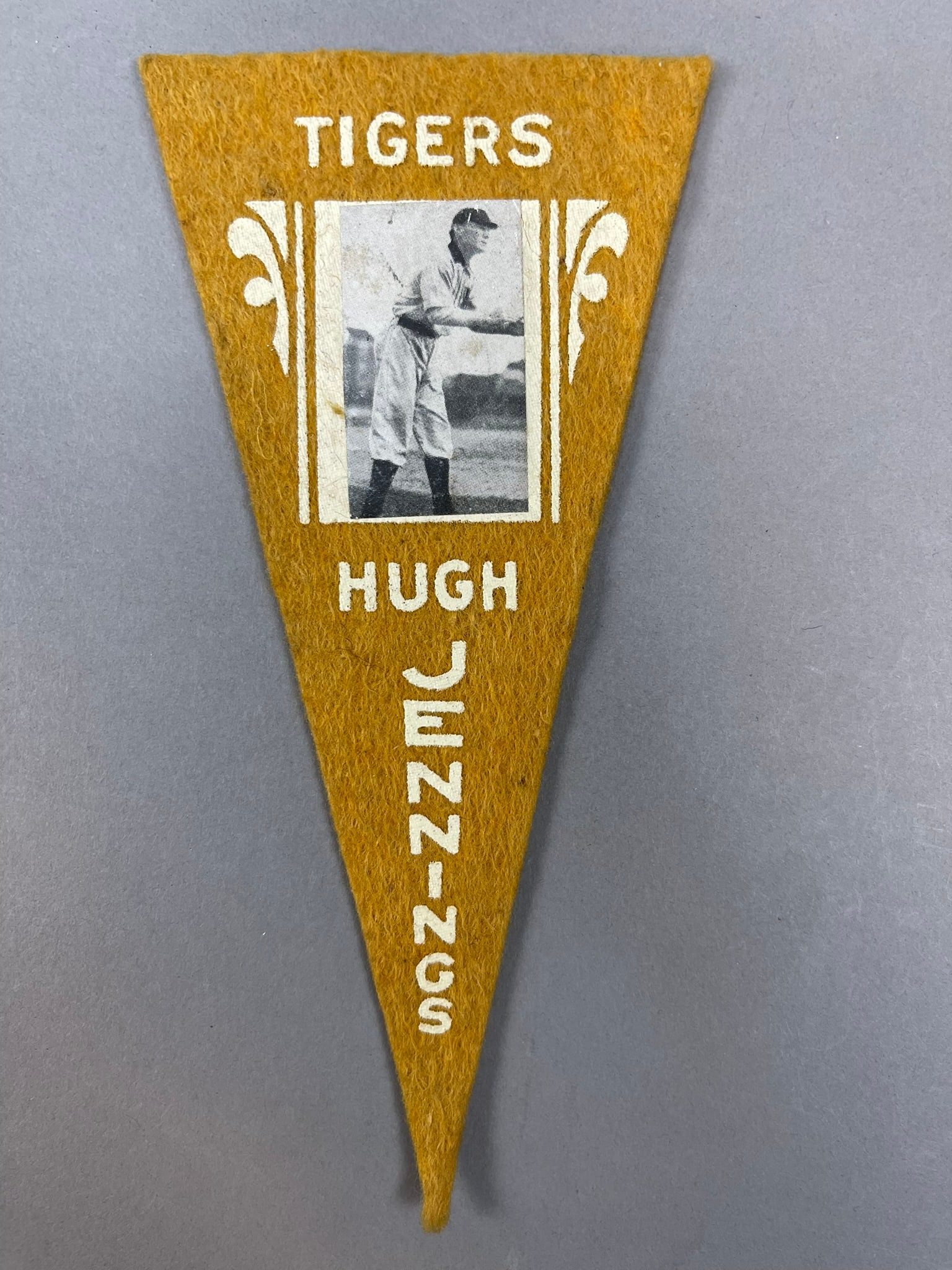 1916 Ferguson Bakery BF2 Hugh Jennings Mini Felt Pennant Tigers: Rare Mini felt photo pennant, very good condition for age. Few small soiling spots. May Show minor imperfections from storage. Measures roughly 5.5" x 3".