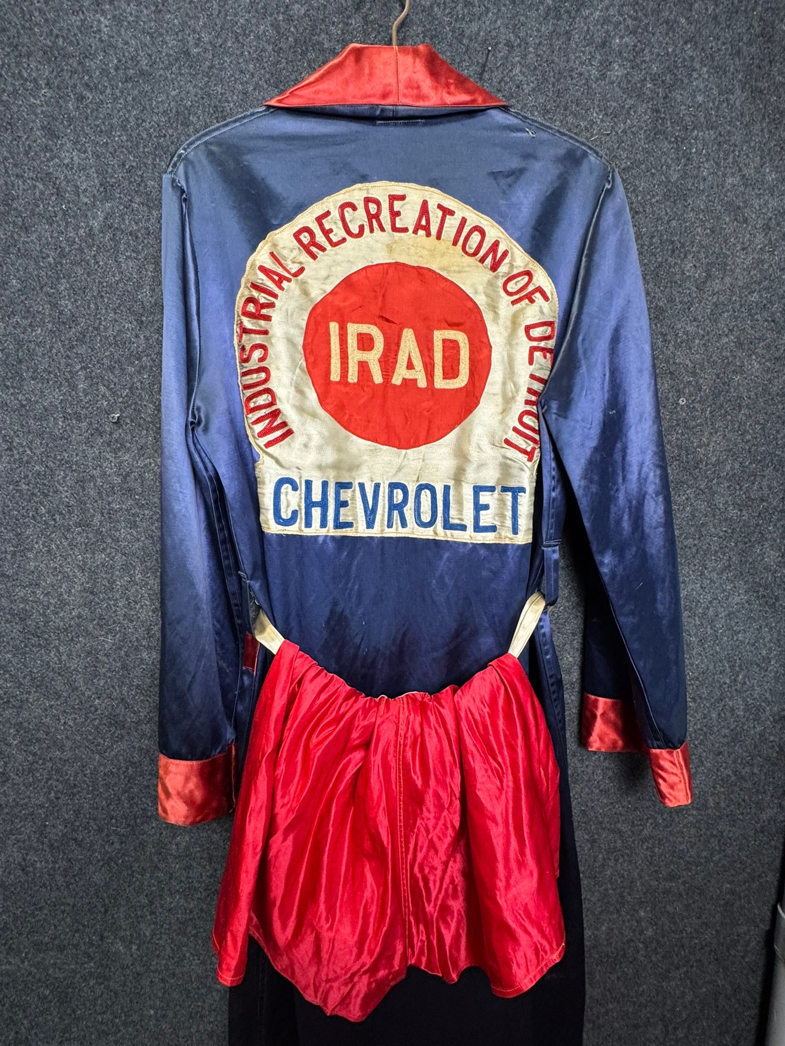 Industrial Recreation Of Detroit Chevrolet 1940s Boxing Robe (1 of 9)