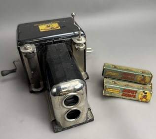 Mickey Mouse 30s Movie Jecktor Projector w/ 3 Animated Rolls