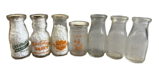 Lot 7 Half Pint Michigan Dairy Bottles Yeomans Ionia Bird Farm Belding Dunn Howell