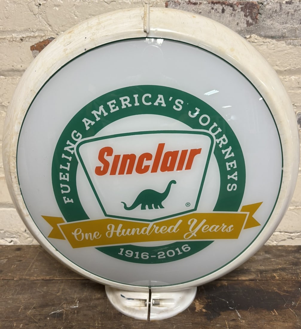 Sinclair 2016 100 Years Gas Pump Globe 13.5" Capco: 13.5" capco - nice 2000s lense.