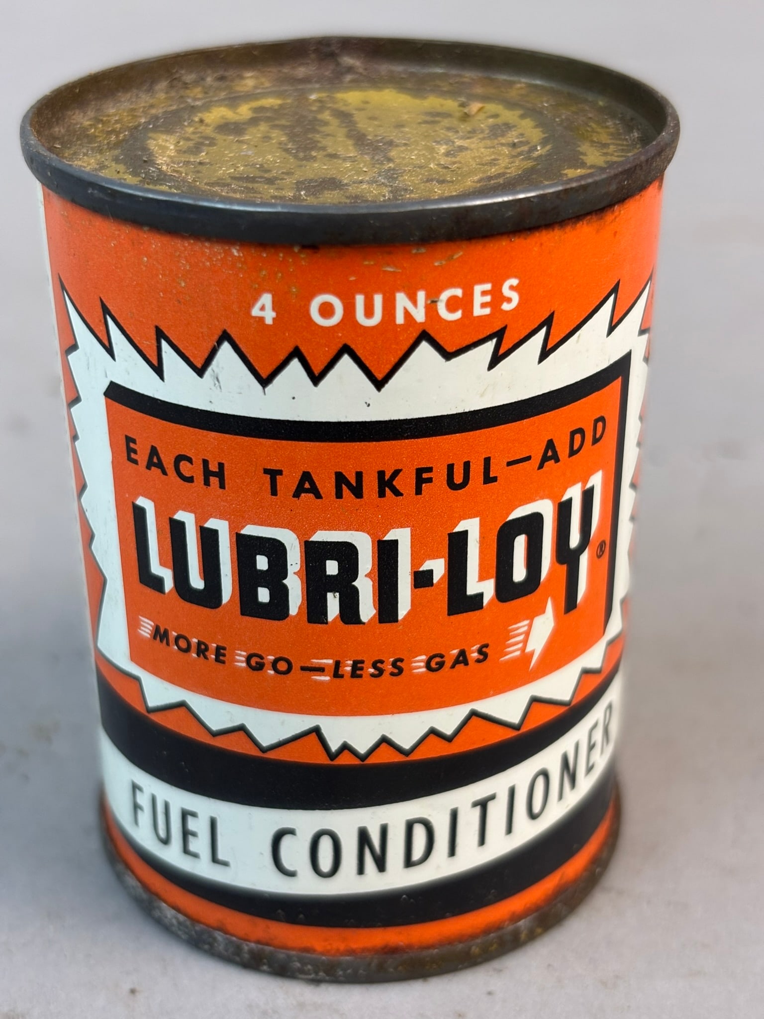 Lubri-Loy Full Fuel Conditioner 4oz Metal 50s Can: See all photos for a better idea on condition. All items are sold as-is, where-is! This is a simulcast auction event, with in house bidding offered, along with multiple online bidding platforms. If yo