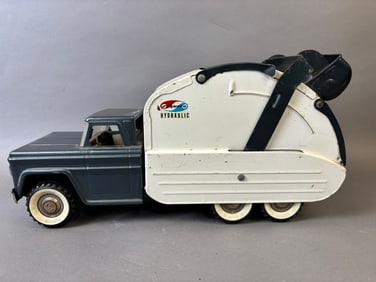 Structo Hydraulic Blue & White Pressed Steel Trash Truck