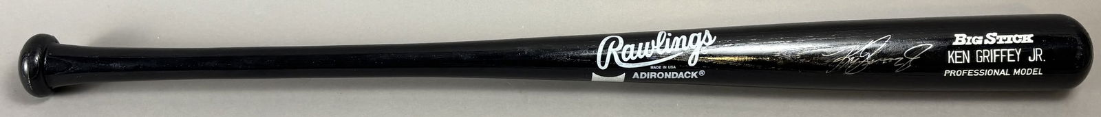 Rawlings Adirondack Ken Griffey Jr Signed 34" Baseball Bat: Great original & authentic 34" Rawlings Adirondack Ken Griffey Jr Signed Baseball bat. PLEASE NOTE WE OFFER IN HOUSE SHIPPING & HAVE BIDDING AVAILABLE ON OUR OWN WEBSITE! If you win on LIVE AUCTIONEER