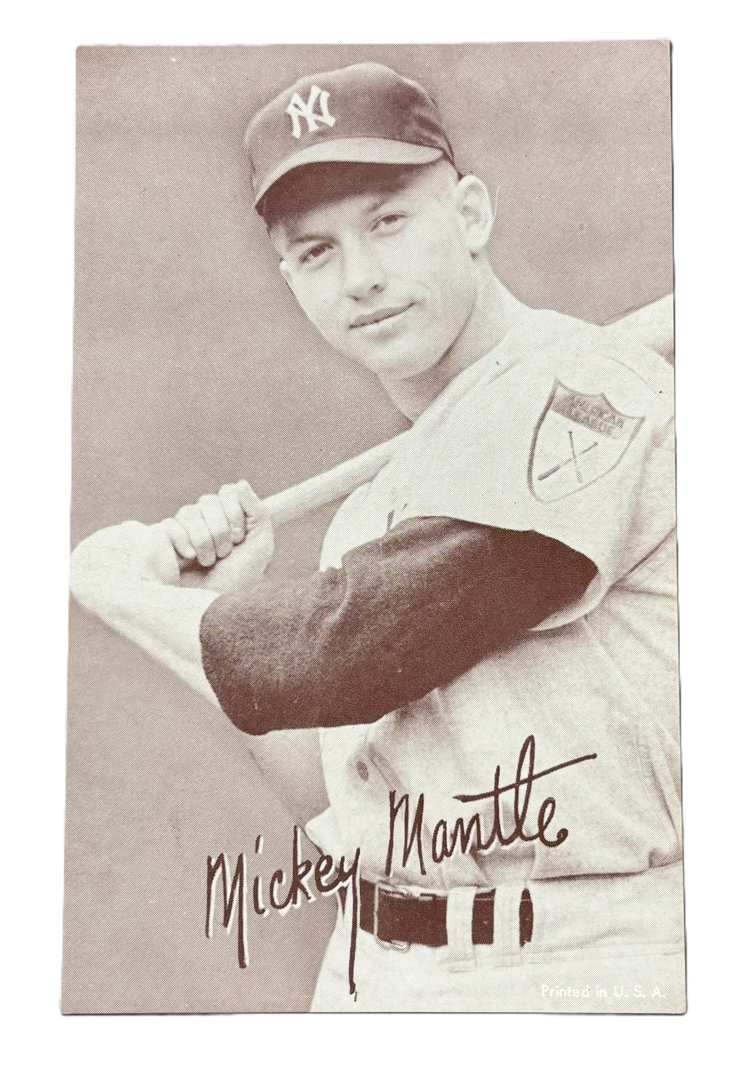 1950s Mickey Mantle New York Yankees HOF Exhibit Card: Great original New York Yankees Mickey Mantle exhibit card in very good condition. PLEASE NOTE WE OFFER IN HOUSE SHIPPING & HAVE BIDDING AVAILABLE ON OUR OWN WEBSITE! If you win on LIVE AUCTIONEERS, p