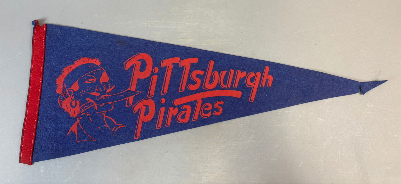 Pittsburgh Pirates Original 50s Full Size Felt Baseball Pennant: 27.5" x 11" - great original condition as shown PLEASE NOTE WE OFFER IN HOUSE SHIPPING & HAVE BIDDING AVAILABLE ON OUR OWN WEBSITE! If you win on LIVE AUCTIONEERS, please click "SELF ARRANGED SHIPPING