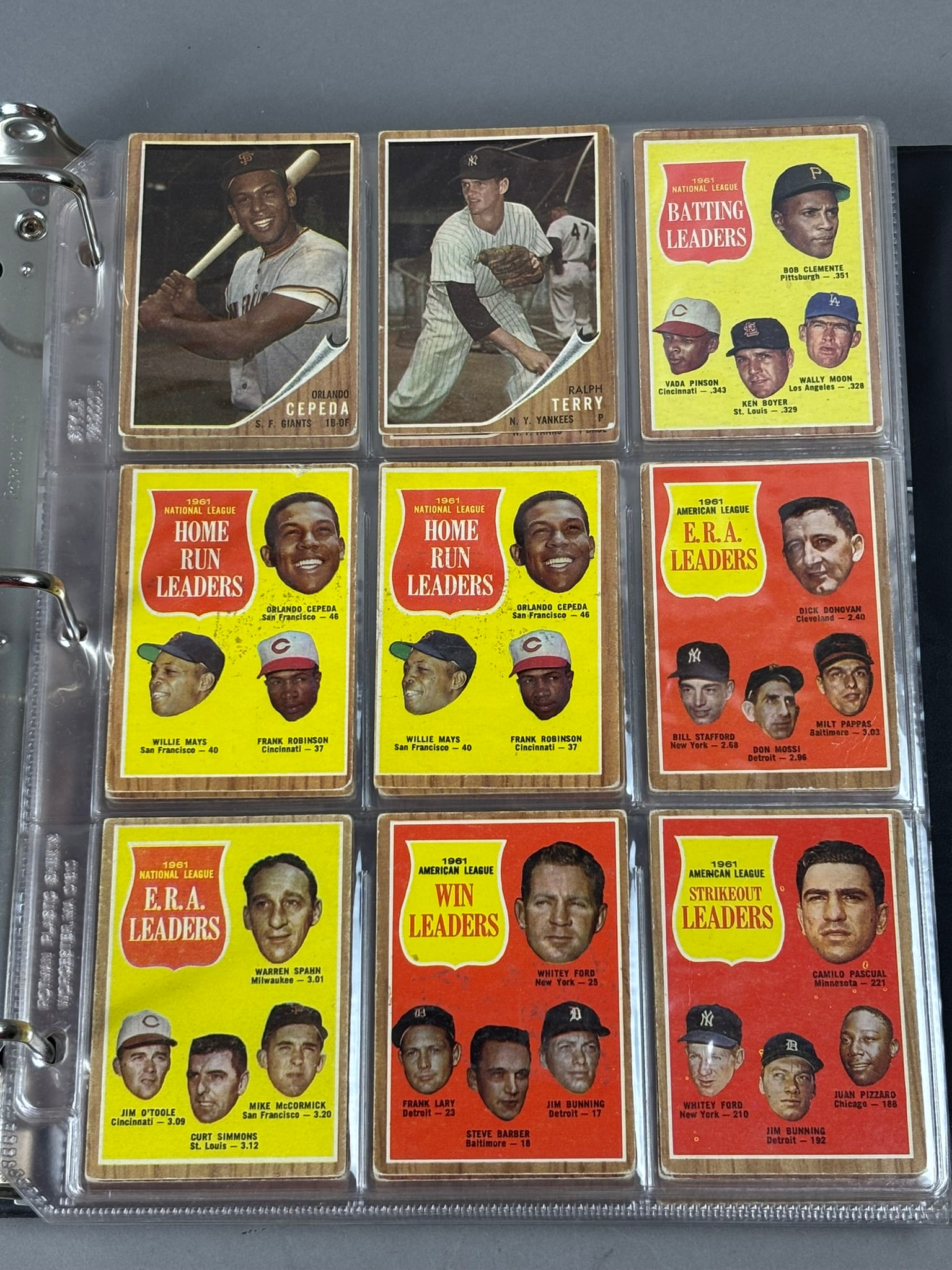 Lot 195 1962 Topps Baseball Cards G-VG-EX Mays Clemente: Great original lot of 195 1962 Topps Baseball Cards. Varying degrees of condition from G-VG-EX. See all photos. PLEASE NOTE WE OFFER IN HOUSE SHIPPING & HAVE BIDDING AVAILABLE ON OUR OWN WEBSITE! If y