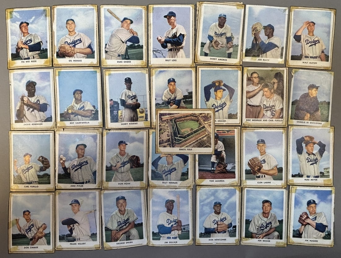 1955 Brooklyn Dodgers Complete Set 32 Golden Stamps EX+ Condition: Great original complete set of ungraded and raw 1955 Golden Stamps Brooklyn Dodgers team set. All in good condition as shown. PLEASE NOTE WE OFFER IN HOUSE SHIPPING & HAVE BIDDING AVAILABLE ON OUR