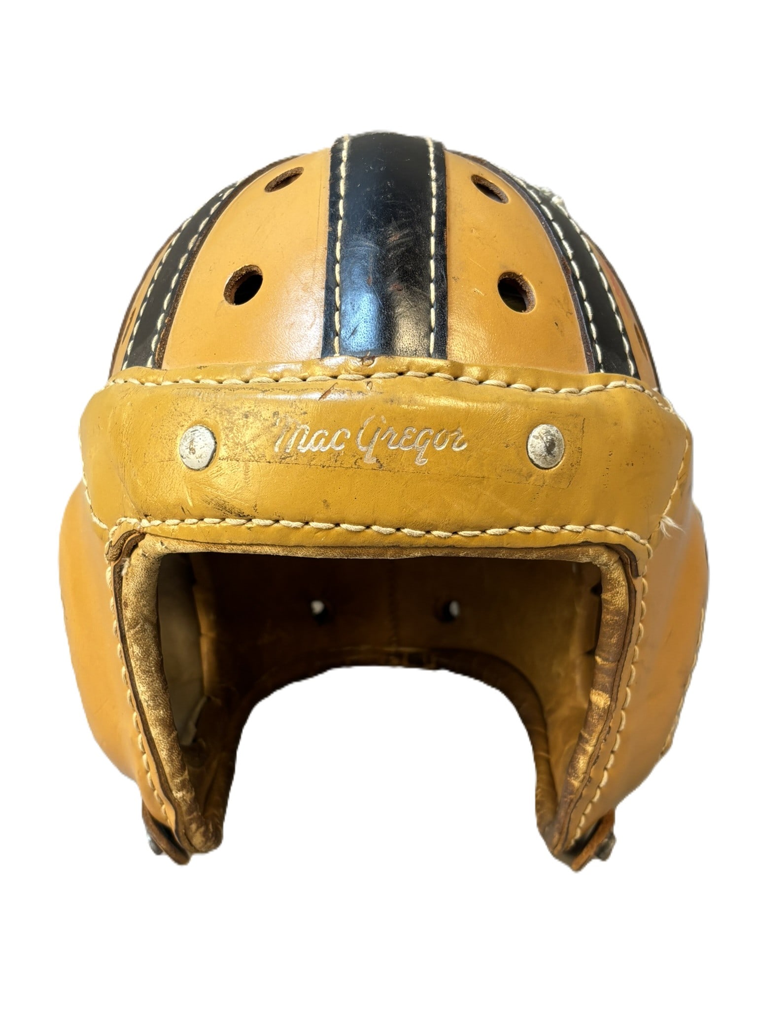 MacGregor H618 Model 6 7/8 7 1940s Leather Football Helmet: Excellent original condition as shown. See all photos. Leather is in excellent condition. PLEASE NOTE WE OFFER IN HOUSE SHIPPING & HAVE BIDDING AVAILABLE ON OUR OWN WEBSITE! If you win on LIVE AUCTION