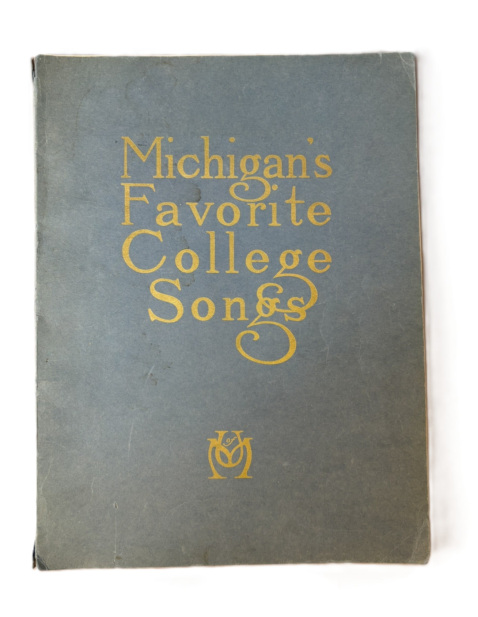 Michigan's Favorite College Songs Ninth Edition 1937 Book: Great original ninth edition book. See all other Michigan song books. PLEASE NOTE WE OFFER IN HOUSE SHIPPING & HAVE BIDDING AVAILABLE ON OUR OWN WEBSITE! If you win on LIVE AUCTIONEERS, please click "