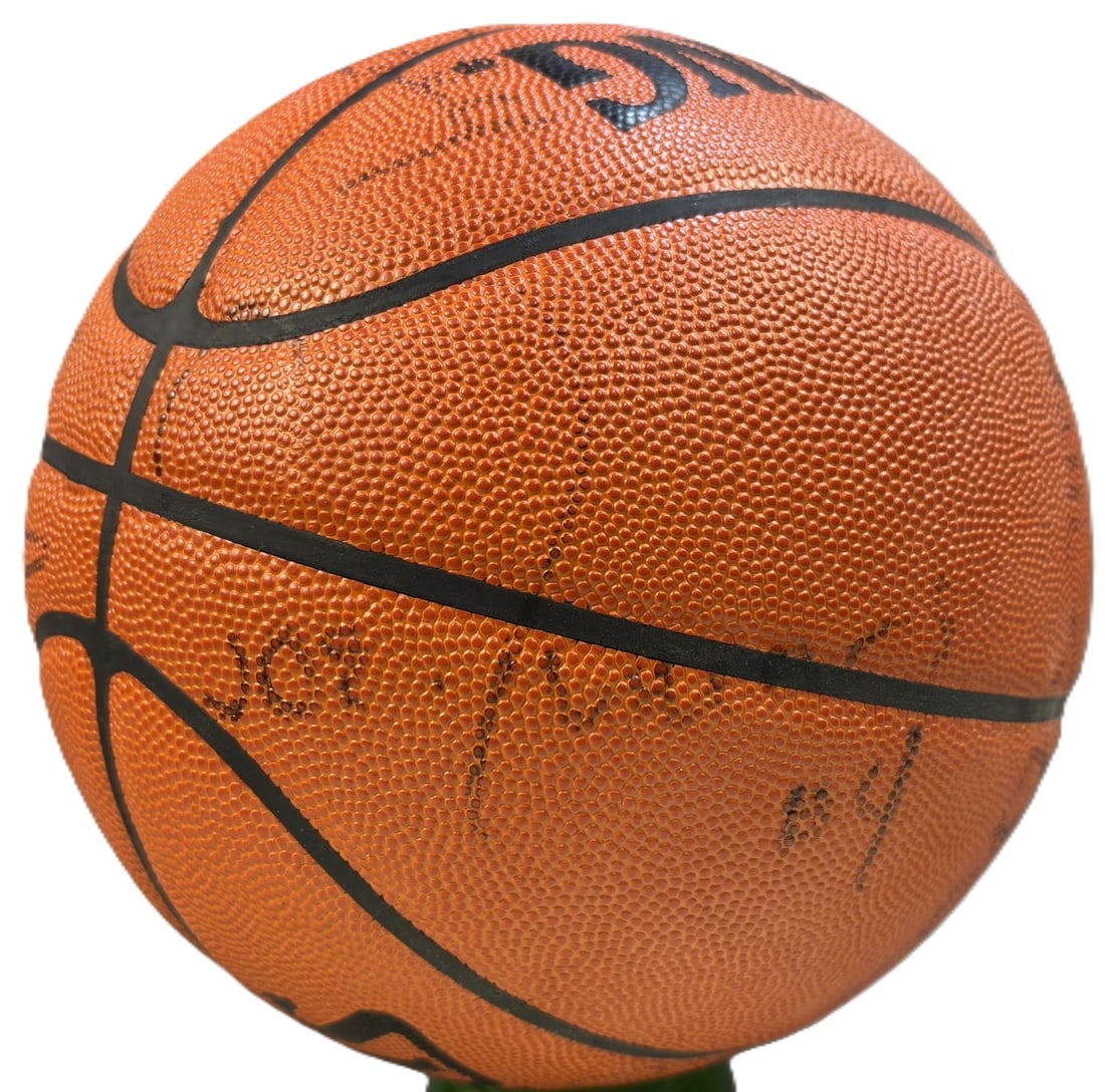 1992–93 Detroit Pistons Team Signed Basketball Joe Dumars & Dennis Rodman: Official basketball signed by members of the 1992–93 Detroit Pistons roster. Signatures include:Dennis RodmanJoe DumarsMark AguirreIsiah ThomasTerry MillsAlvin RobertsonOlden PolyniceGerald Glas