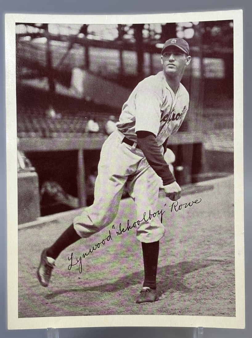 Schoolboy Rowe Detroit Tigers 6"x8" Goudey Premium Photo: Great original schoolboy rowe detroit tigers premium photo. PLEASE NOTE WE OFFER IN HOUSE SHIPPING & HAVE BIDDING AVAILABLE ON OUR OWN WEBSITE! If you win on LIVE AUCTIONEERS, please click "SELF ARRAN