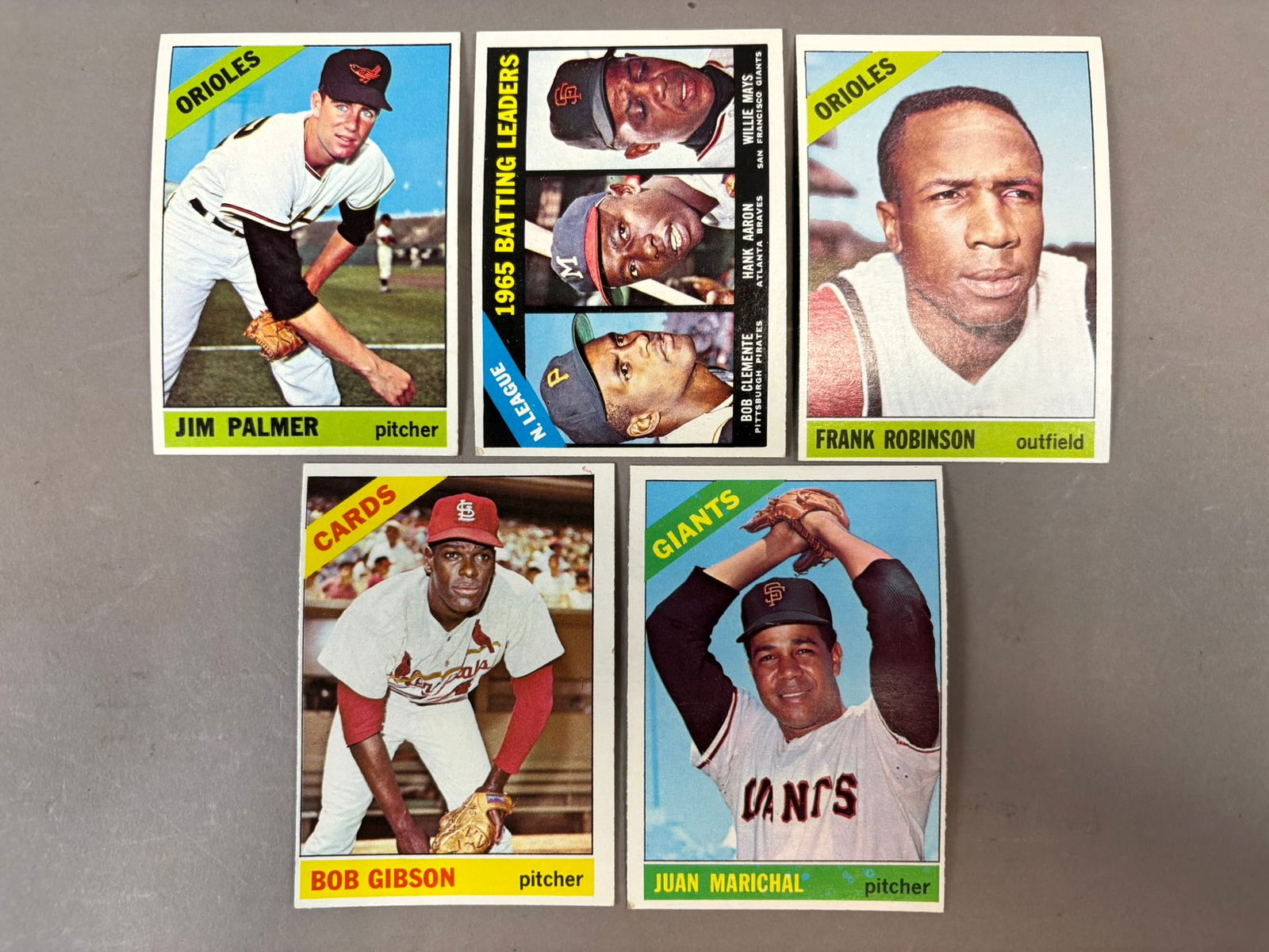 Lot 5 1966 Topps Baseball HOF Cards Bob Gibson Frank Robinson Clemente: Lot 5 1966 Topps Baseball Cards - 126 Jim Palmer, 215 Mays/Aaron/Clemente, 310 F. Robinson, 320 Bob Gibson, 420 Juan Marichal. EX-VF Condition overall. PLEASE NOTE WE OFFER IN HOUSE SHIPPING & HAVE BI
