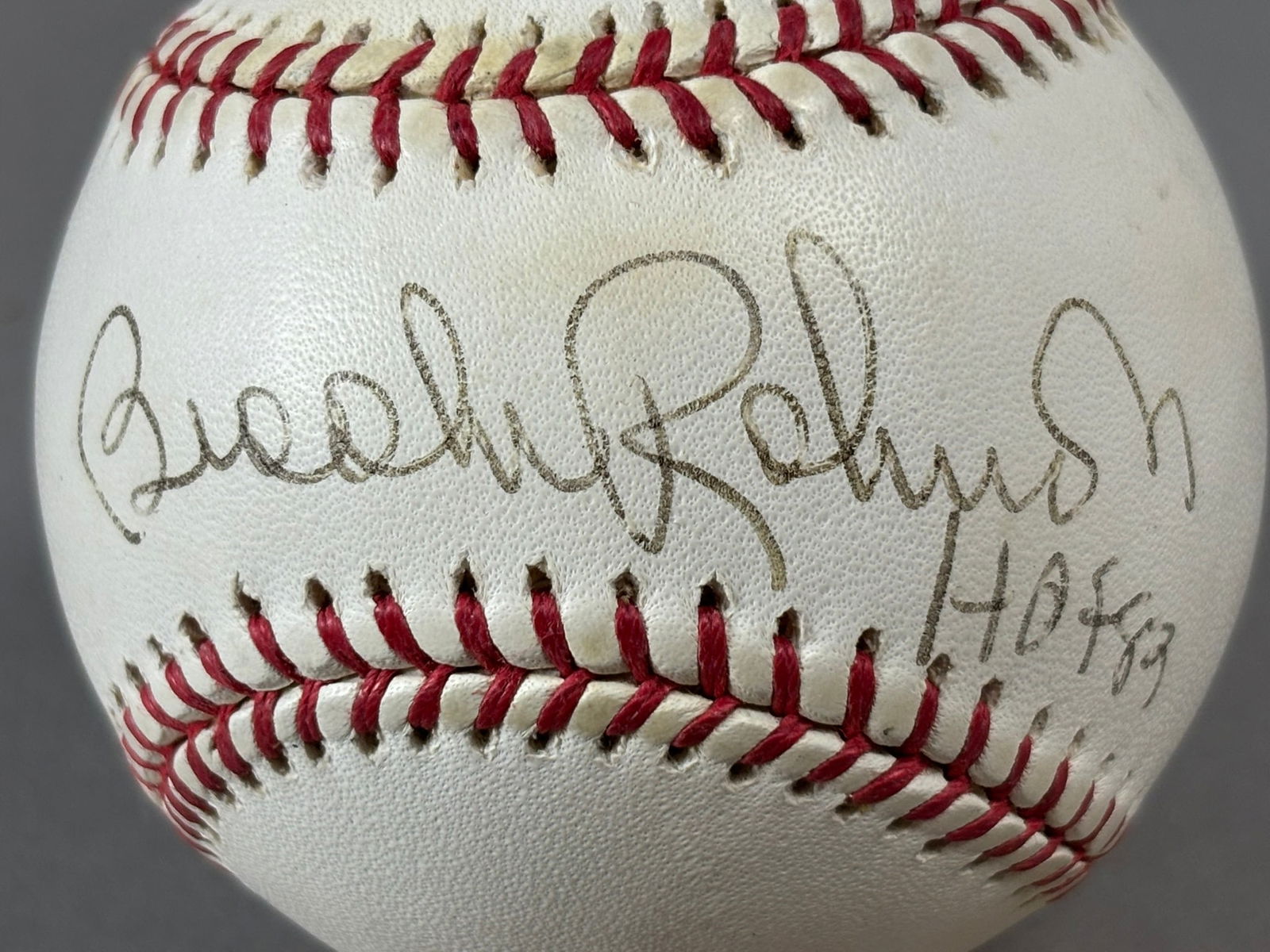 Brooks Robinson Single Signed Rawlings OAL Baseball HOF: Great original Brooks Robinson single signed Rawlings OAL ball. See all photos and all other autograph balls from the same collection. PLEASE NOTE WE OFFER IN HOUSE SHIPPING & HAVE BIDDING AVAILABLE O