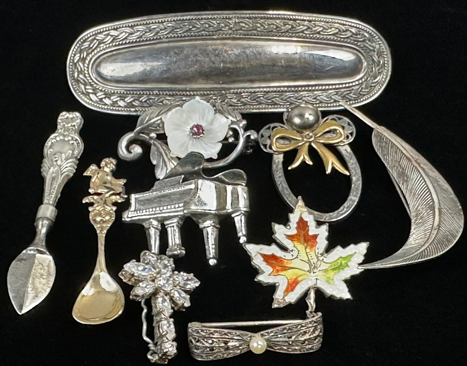 Lot 10 Sterling Silver Pins & Brooches 62 Grams: PLEASE NOTE WE OFFER IN HOUSE SHIPPING & HAVE BIDDING AVAILABLE ON OUR OWN WEBSITE! If you win on LIVE AUCTIONEERS, please click "SELF ARRANGED SHIPPING" and keep on the lookout for an email or text m