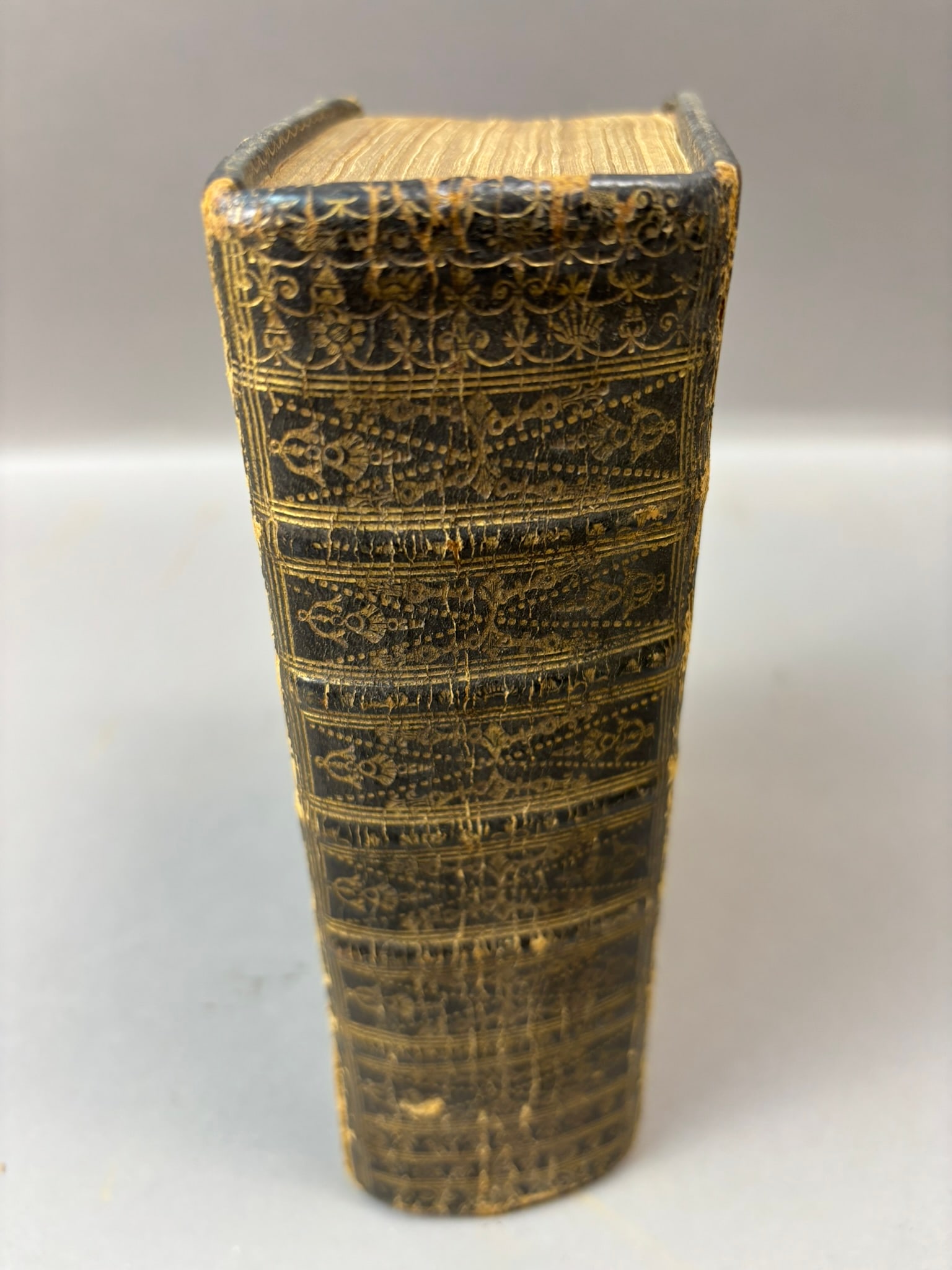 1757 King James Bible Thomas Baskett London Luton Inscription: London: Printed by Thomas Baskett … M.DCC.LVII (1757) - That is a 1757 King James Bible, printed by Thomas Baskett, Printer to the King. Small-format, likely a household or personal Bible given