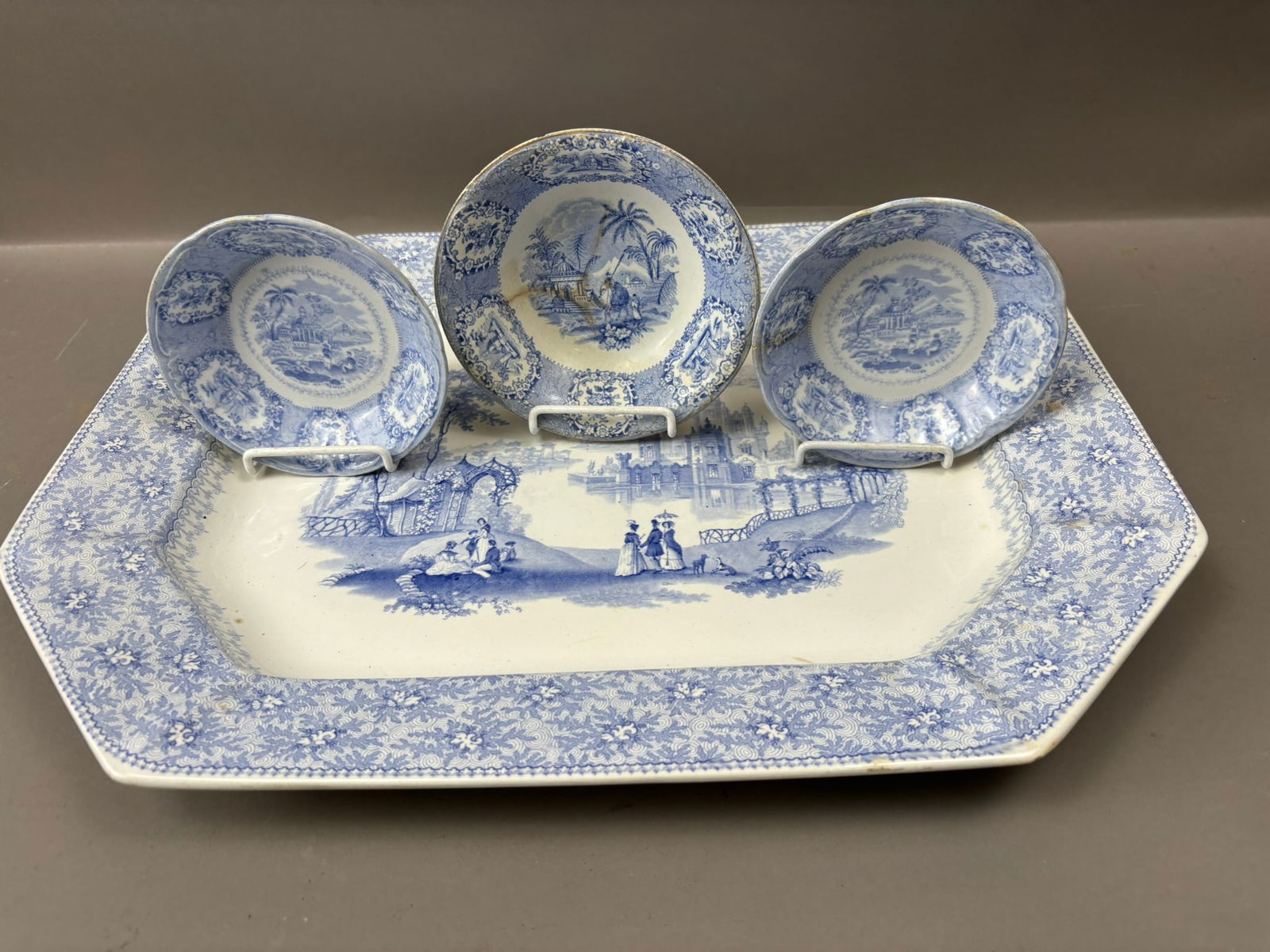 T.J. & J. Mayer Longport Garden Scenery Platter & 3 Bowls Staffordshire: Staffordshire transferware serving set in the “Garden Scenery” pattern by T.J. & J. Mayer of Longport, consisting of a large rectangular platter and three matching bowls decorated in blue