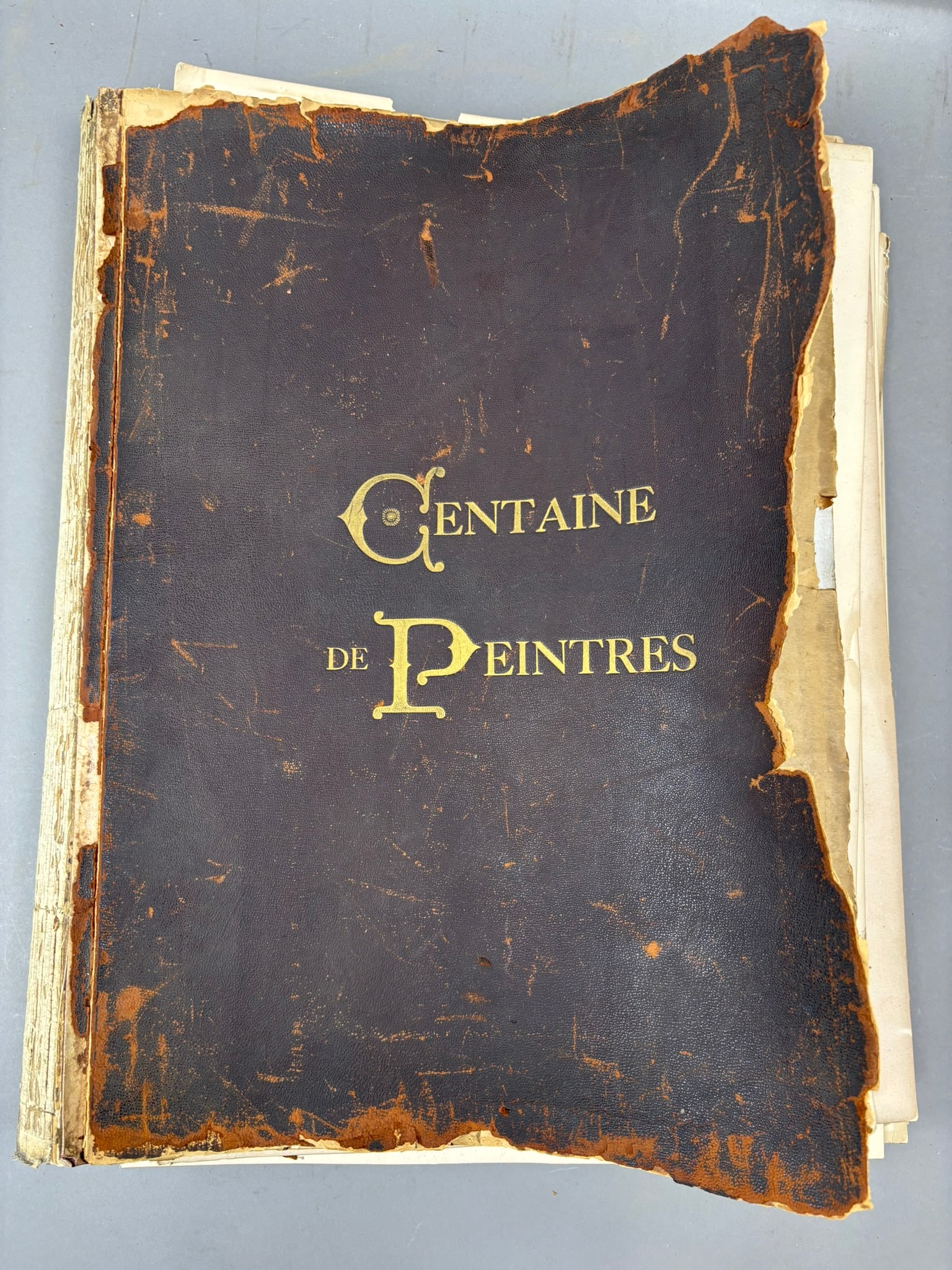 Centaine de Peintres Large Folio Art Engravings Portfolio George Barrie: Large 19th century folio titled Centaine de Peintres containing numerous engraved plates after famous European paintings, measuring approximately 19 x 16 x 2 inches. The volume includes high quality s