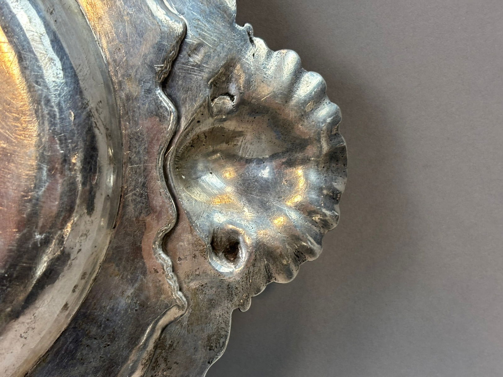 1789 Irish George III Sterling Silver Presentation Tray by Thomas Jones 2670 Grams - 11